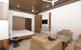 Hotel Razia Inn