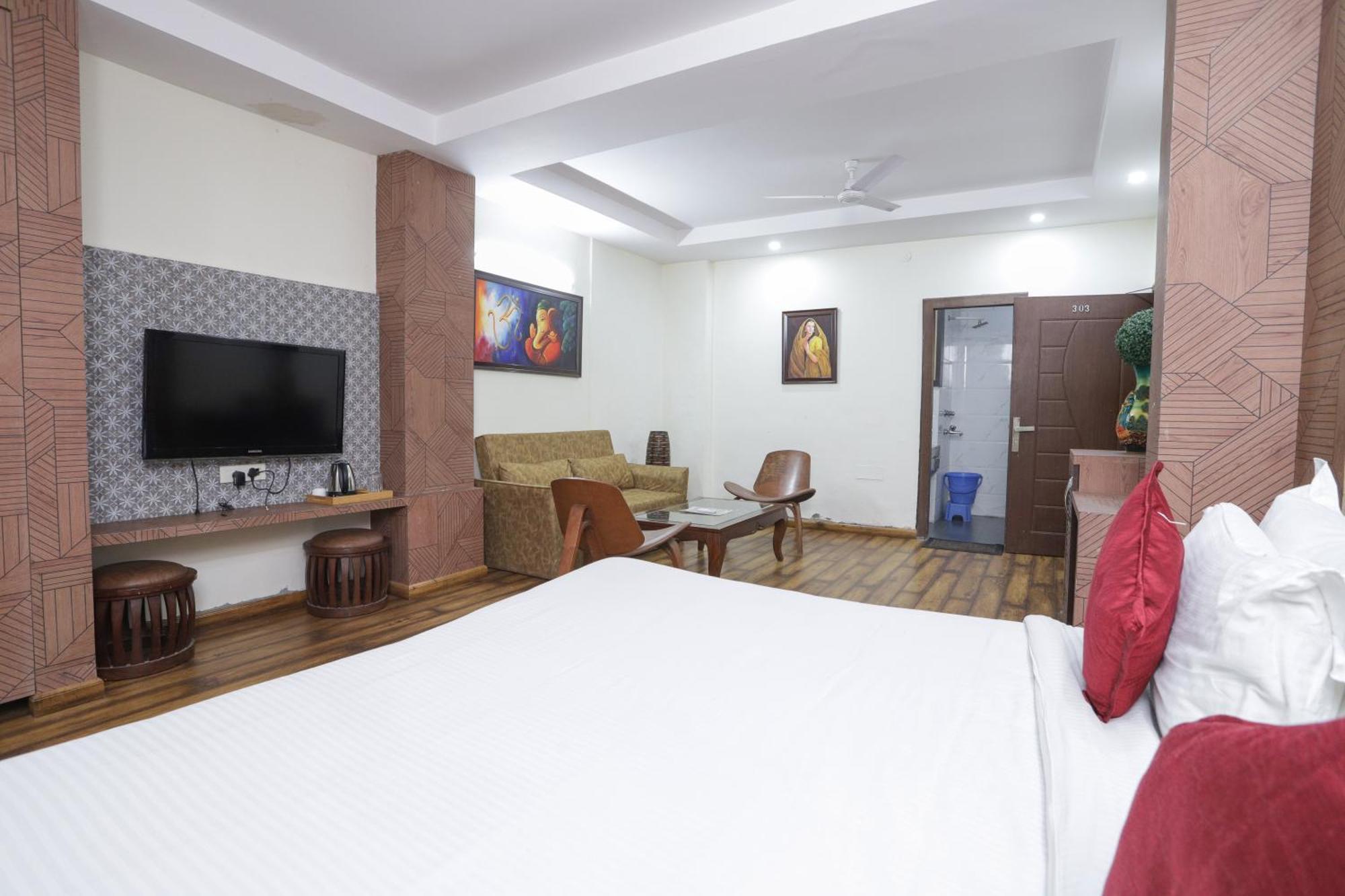 Hotel Razia Inn Hisar Exterior photo
