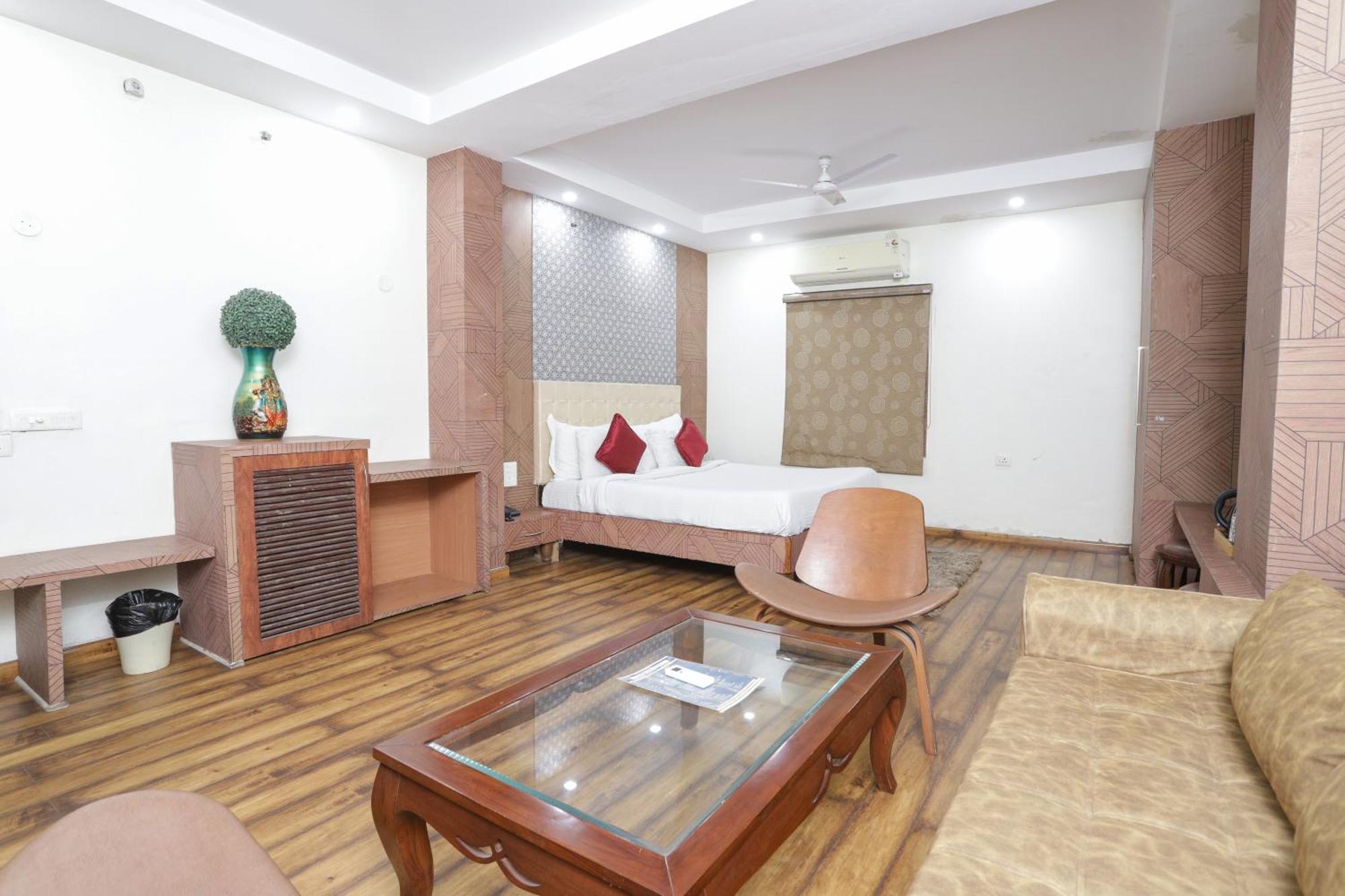 Hotel Razia Inn Hisar Exterior photo