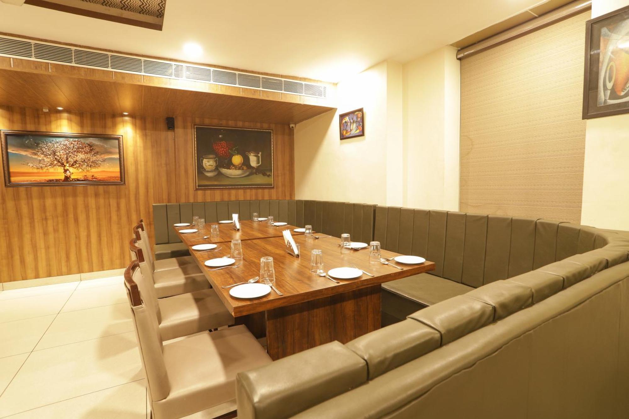 Hotel Razia Inn Hisar Exterior photo