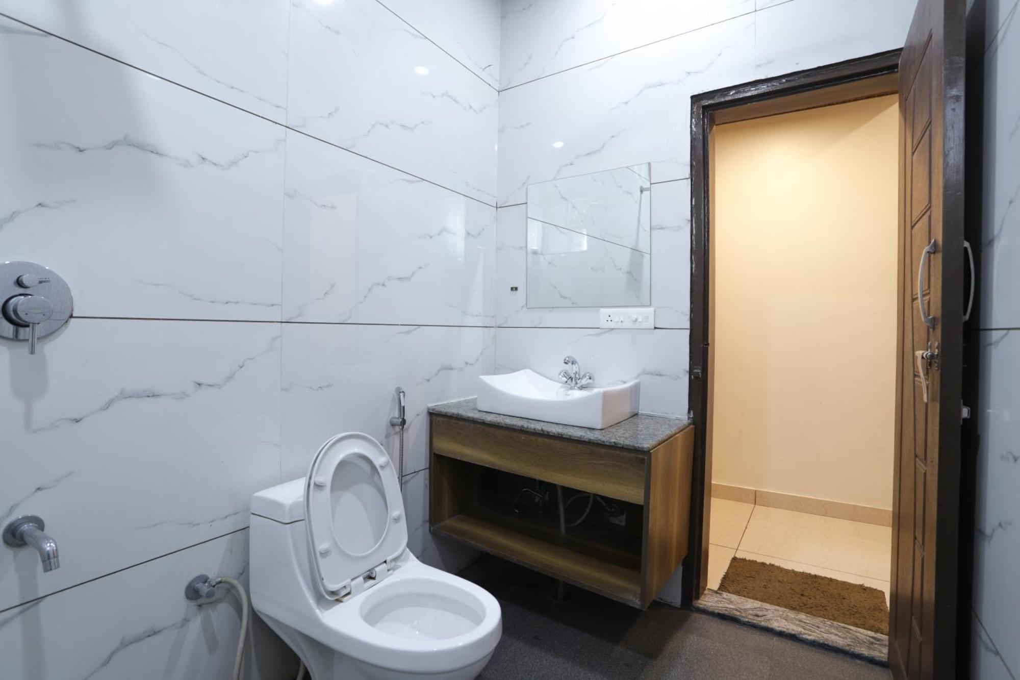 Hotel Razia Inn Hisar Exterior photo
