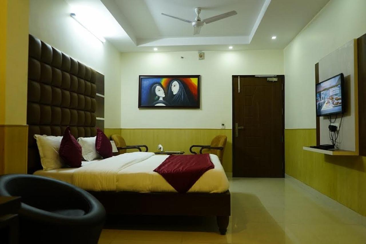 Hotel Razia Inn Hisar Exterior photo